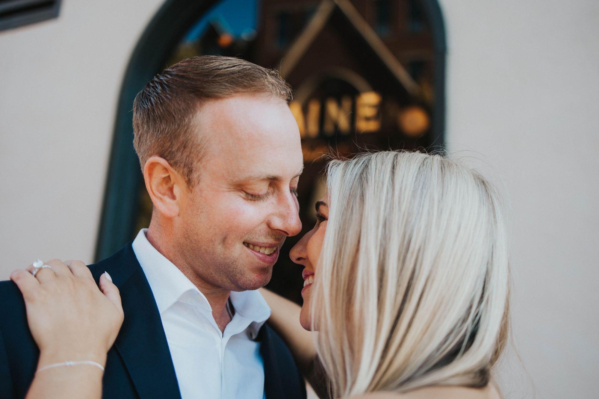 carousel-hero-element image-0