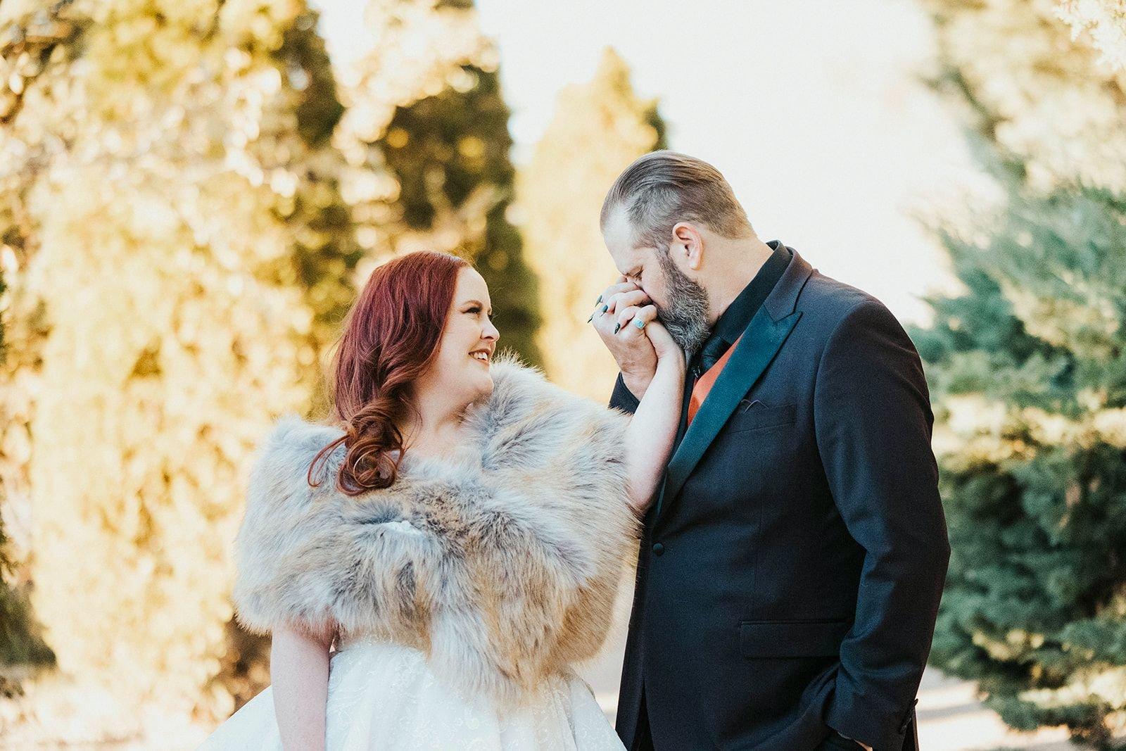 carousel-hero-element image-4